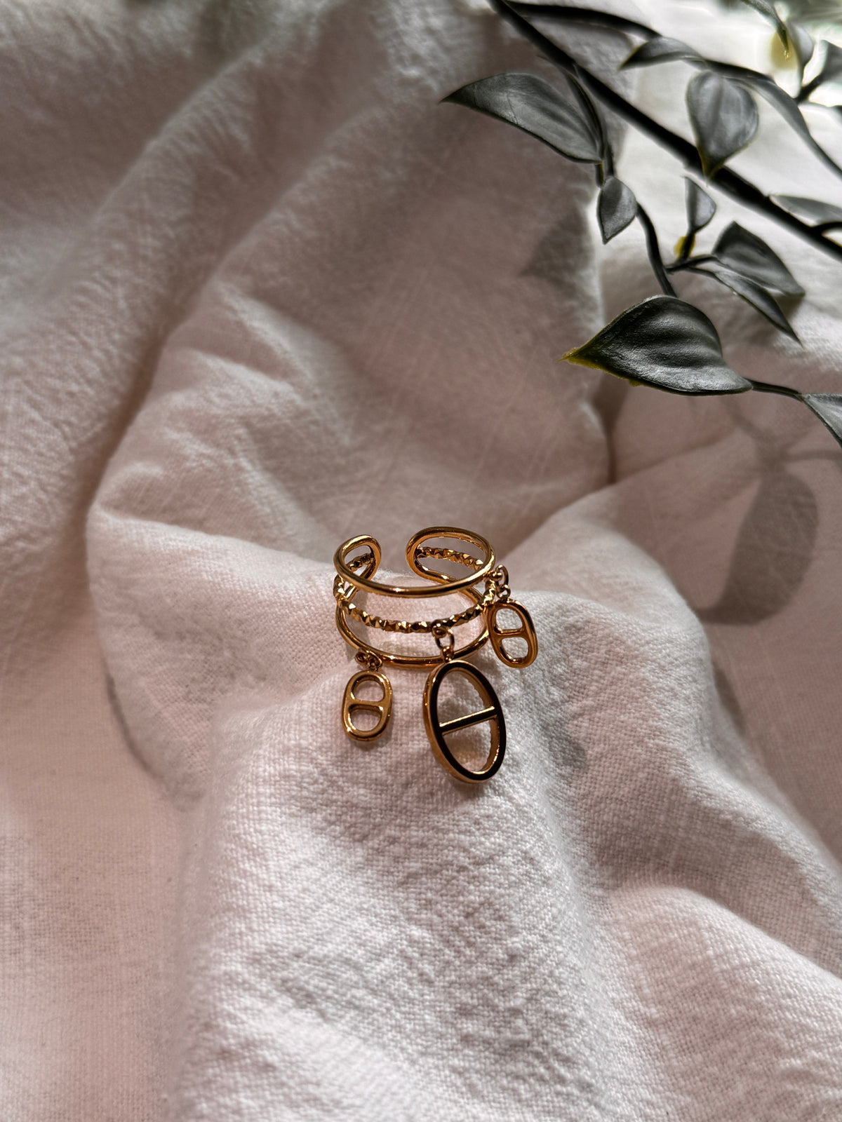 Bague dorée Elena